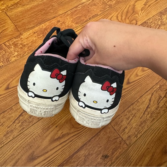 Ox Hello Kitty Black Converse One Star - Picture 4 of 5